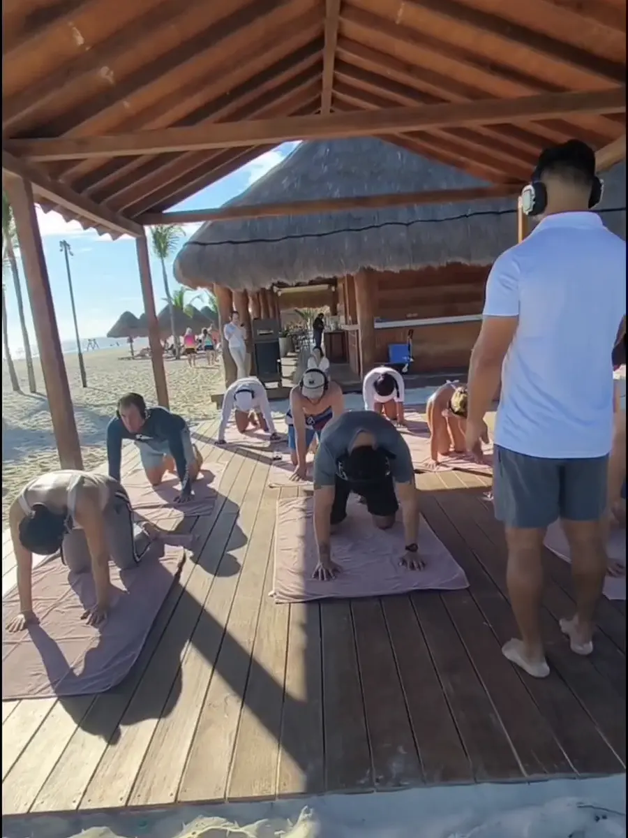 Yoga en piscina