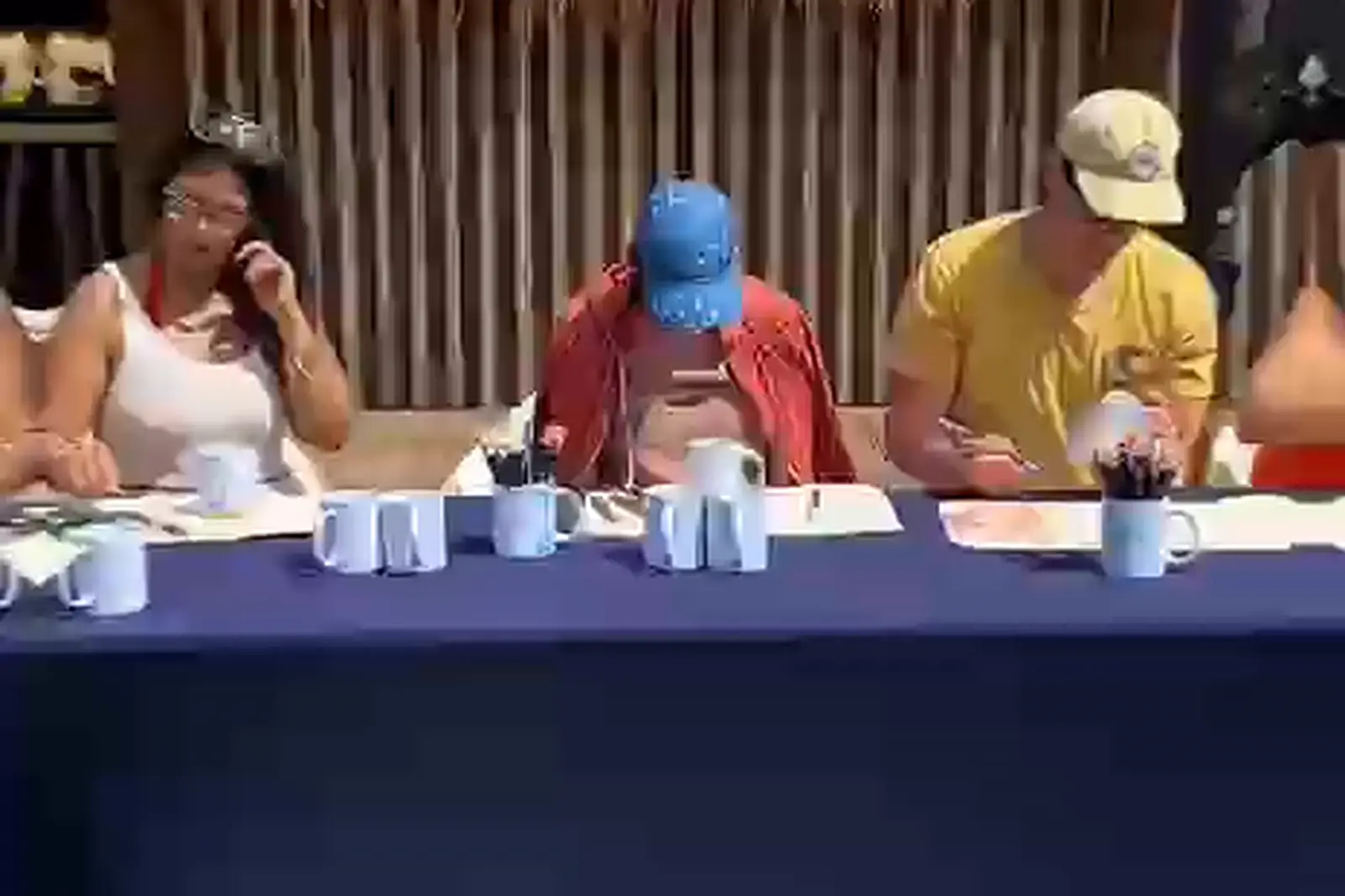 Taller de pinta tu taza
